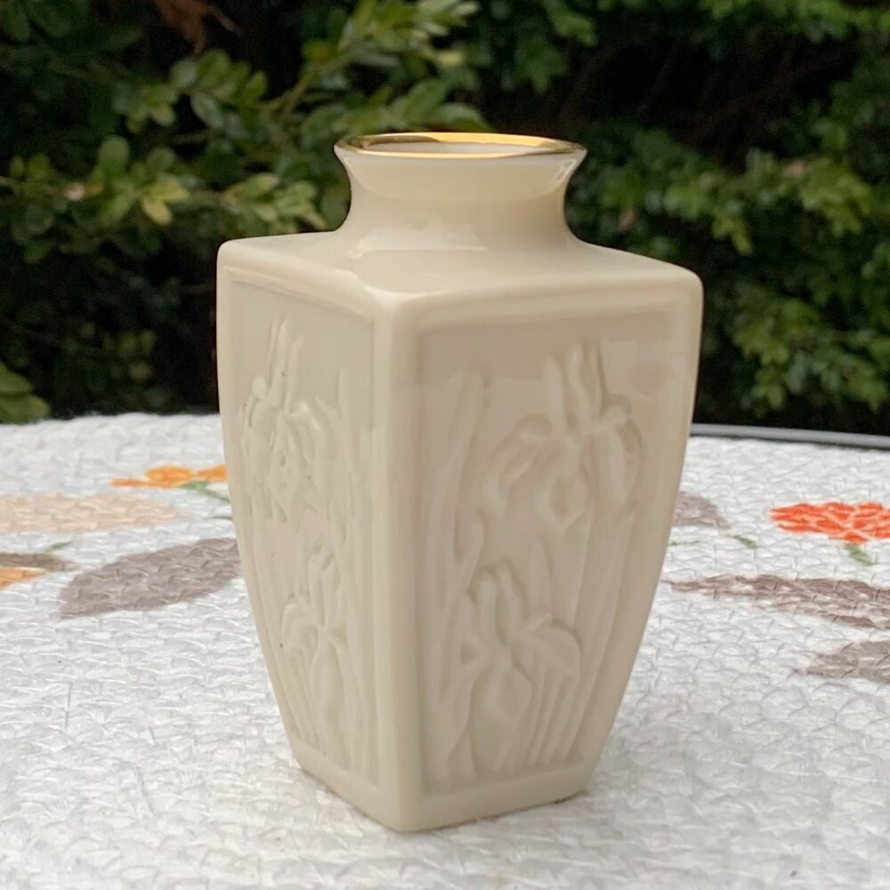Vtg 80s LENOX Mini Iris Vase